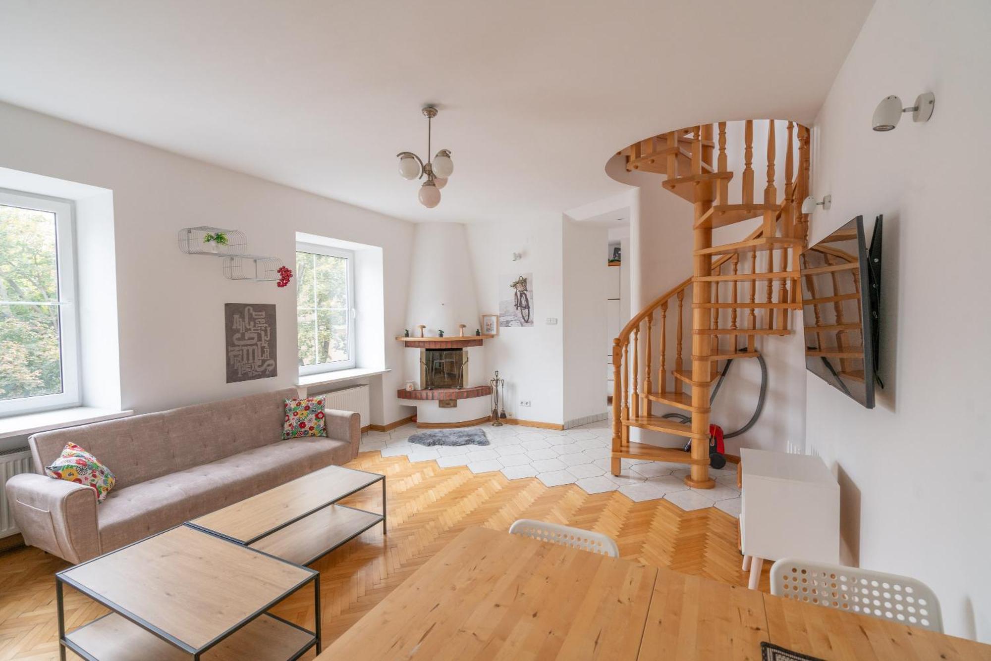 Dwupoziomowy Apartament Krakowskie Przedmiescie Apartament Warszawa